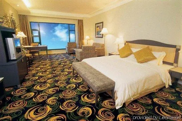 Zhuhai Richmond Hotel 4*,